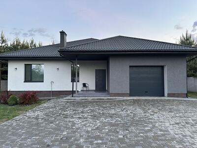 Будинок в лісі, збудовано для себе з розумом!