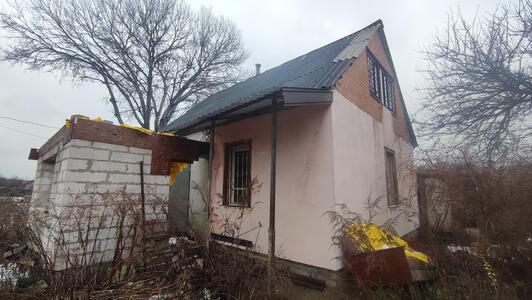 Дача з розпочатим ремонтом на Вороніна!