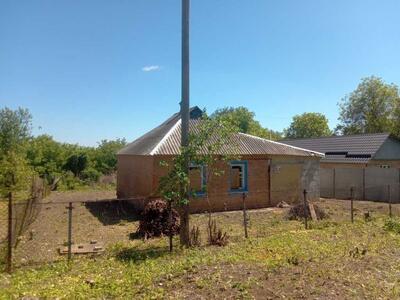 Продається будинок на Червоному Шляху