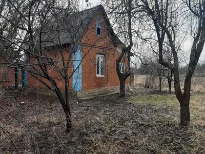 Будинок з великою ділянкою в Гожулах