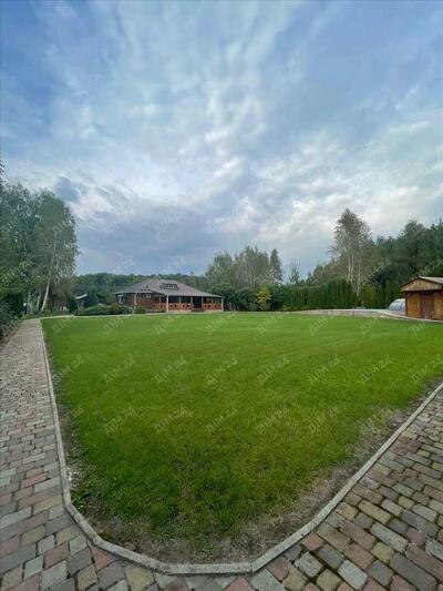 Унікальний будинок із зрубу в передмісті Полтави (Клюшники)