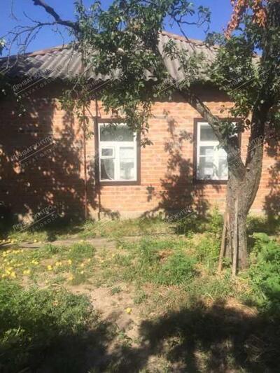 Бюджетний будинок в 4 км від міста.