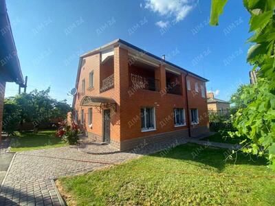 Доглянутий будинок район Павленківської площі.