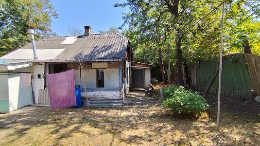 Пів будинку в районі стадіону Ворскла