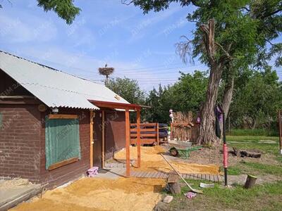 Затишний будиночок біля річки!