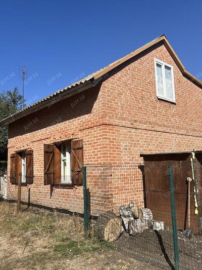 Затишна дача у селі Ворони