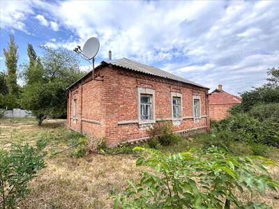 Будинок у центральній частині міста