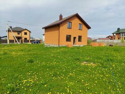 Будинок з ділянкою на Браїлках