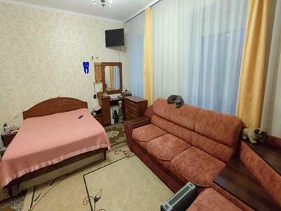 Продаж частини будинку з окремим двором у Полтаві!