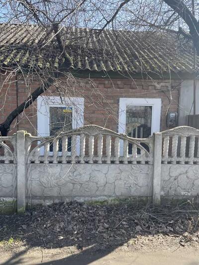 Лісок. Двокімнатна частина будинку.