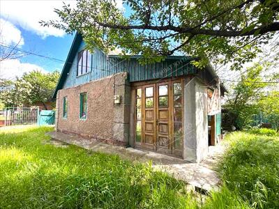 Дача на Вороніна в затишному місці