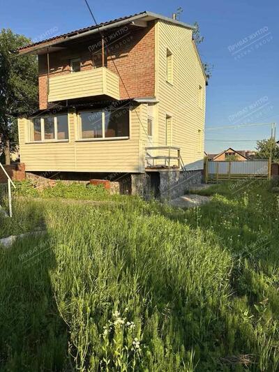 Продається цегляний будинок на Подолі