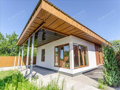 Продаж окремого будинку в європейському стилі