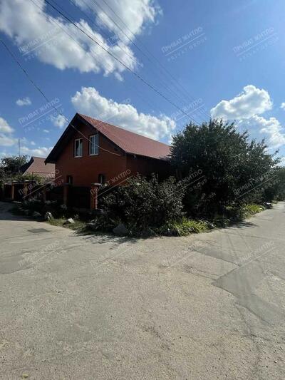 Продається цегляний будинок