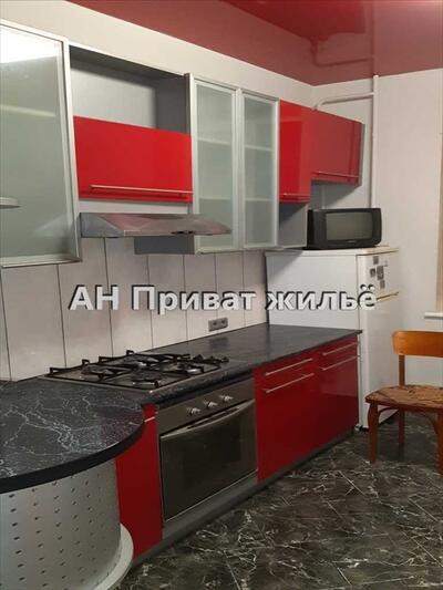 Продаж квартири на Алмазному