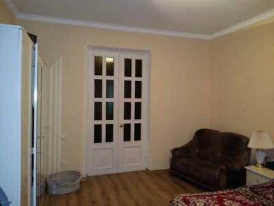 Трикімнатна квартира в районі ОЦЕВУМ