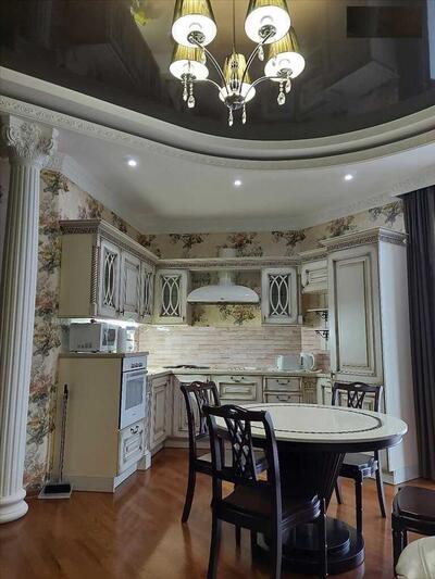 Квартира у центрі Полтави площею 120 кв.м