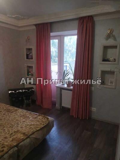 4 кімнатна квартира в Гожулах