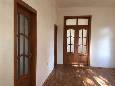 Простора квартира в центрі міста!