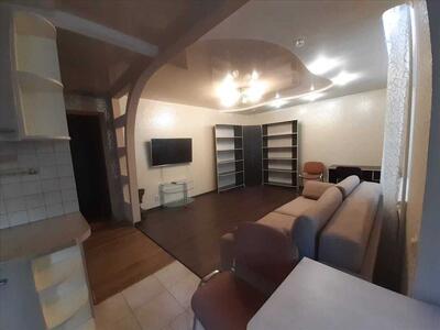 Трикімнатна квартира з ремонтом, Браїлки!