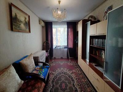 Трикімнатна квартира на Чайковського