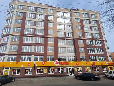 Двокімнатна квартира в новому будинку в центрі