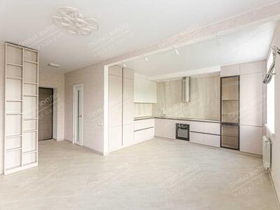 Квартира в новобудові з ремонтом