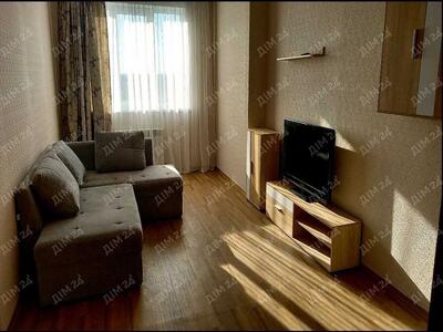 Двокімнатна з автономним опаленням!