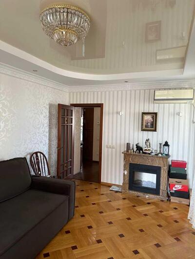 Квартира з індивідуальним опаленням у центрі міста з ремонтом!