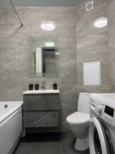 Однокімнатна квартира в новобудові в самому центрі міста!