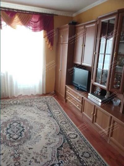 Простора  3x комнатна квартира на Леваді