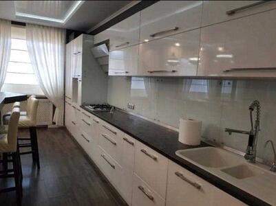 Неперевершена квартира на Подолі