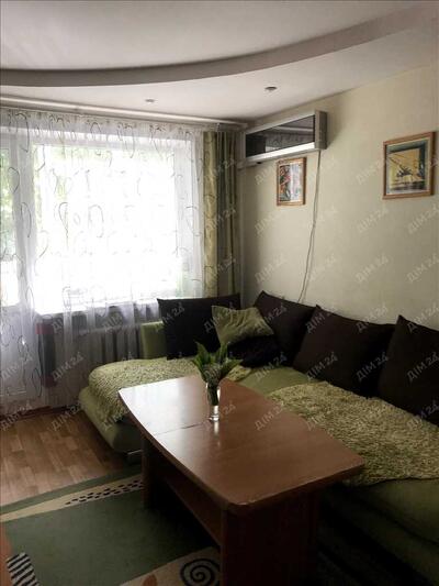 Простора 4 кімнатна квартира на Дослідній.