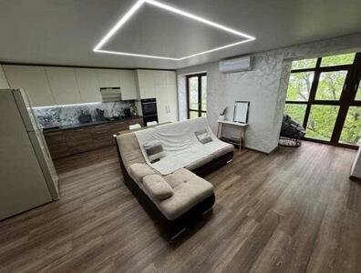 Двокімнатна квартира в центрі міста!