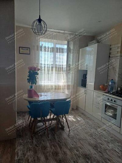 2 кімнатна квартира в новому будинку! !