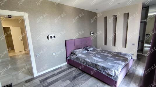 Ви заслуговуєте на краще, панорамна квартира в центрі чекає на вас!