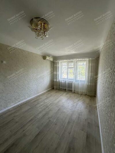 Продаж двокімнатної квартири в районі Зигіна (неподалік ресторану Міміно)