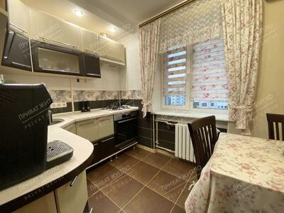 Продаж 2 кімнатної квартири з гарним ремонтом