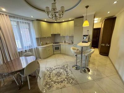 Шикарна трикімнатна квартина в новобудові, центр Полтави