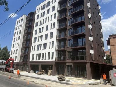 Двокімнатна квартира в центральній частині міста!