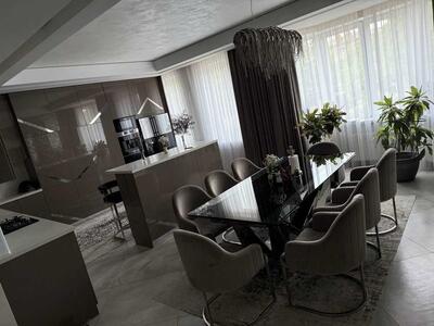 Розкіш та комфорт: Дизайнерська квартира на Стрітенській!