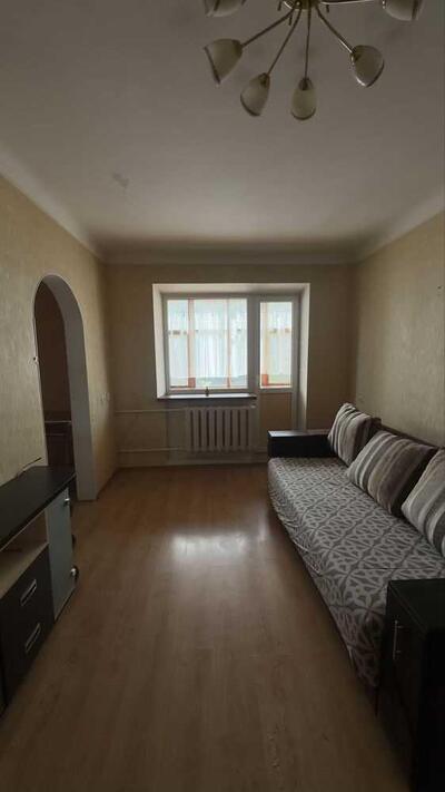 Двокімнатна на Подолі