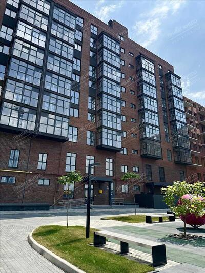 Продаж видової дворівневої квартири в ЖК "Стандарт"