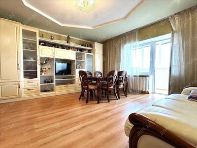 2 кімнатна квартира з ремонтом та індивідуальним опаленням у центрі Полтави
