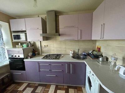 Трикімнатна квартира з ремонтом на Садах 1