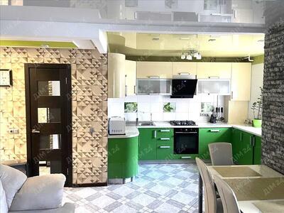 Простора 2 кімнатна квартира з євроремонтом.Район Половки.