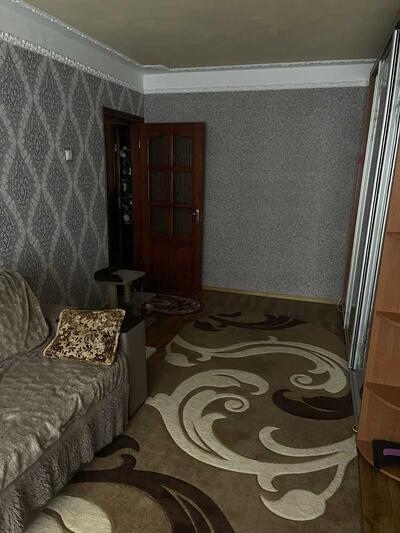 Трикімнатна квартира на Половках