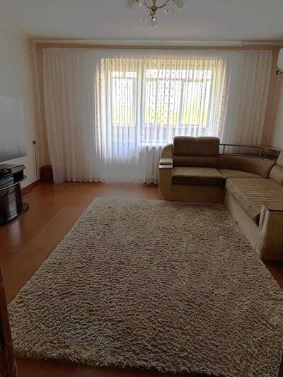 Трикімнатна квартира на Подолі