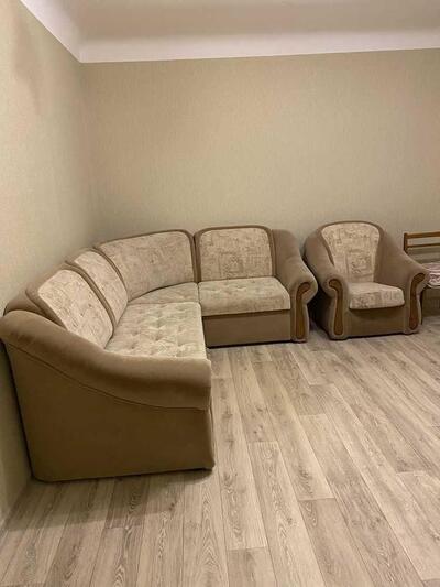 Простора 3-кімнатна квартира на 2-му поверсі в Полтаві!