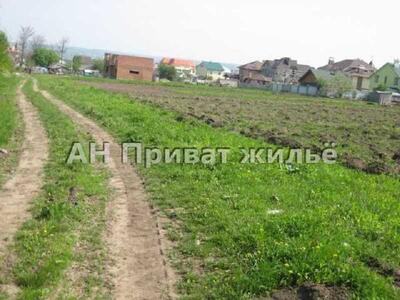 Пропонуємо до продажу велику земельну ділянку